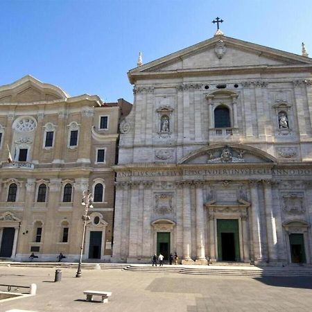 Апартаменти Casa Arco Della Chiesa Nuova - Pantheon & Navona Рим Екстер'єр фото